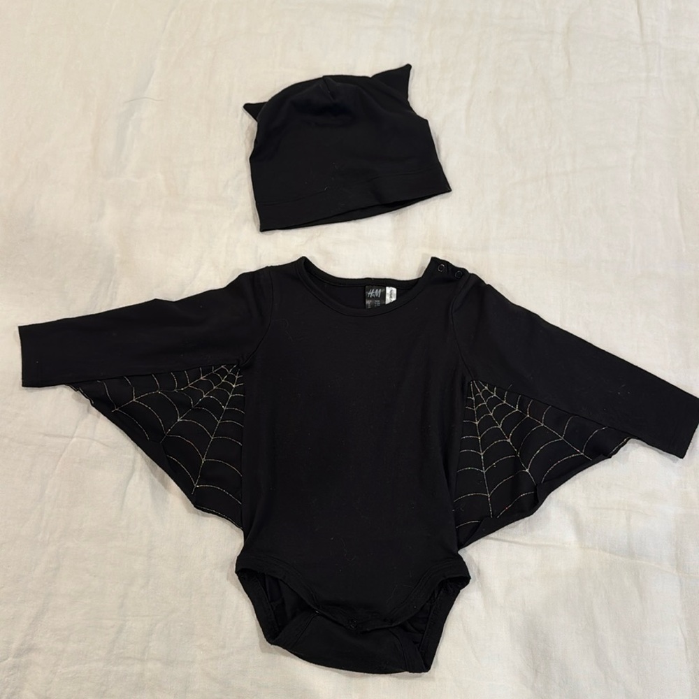 H&M baby bat costume